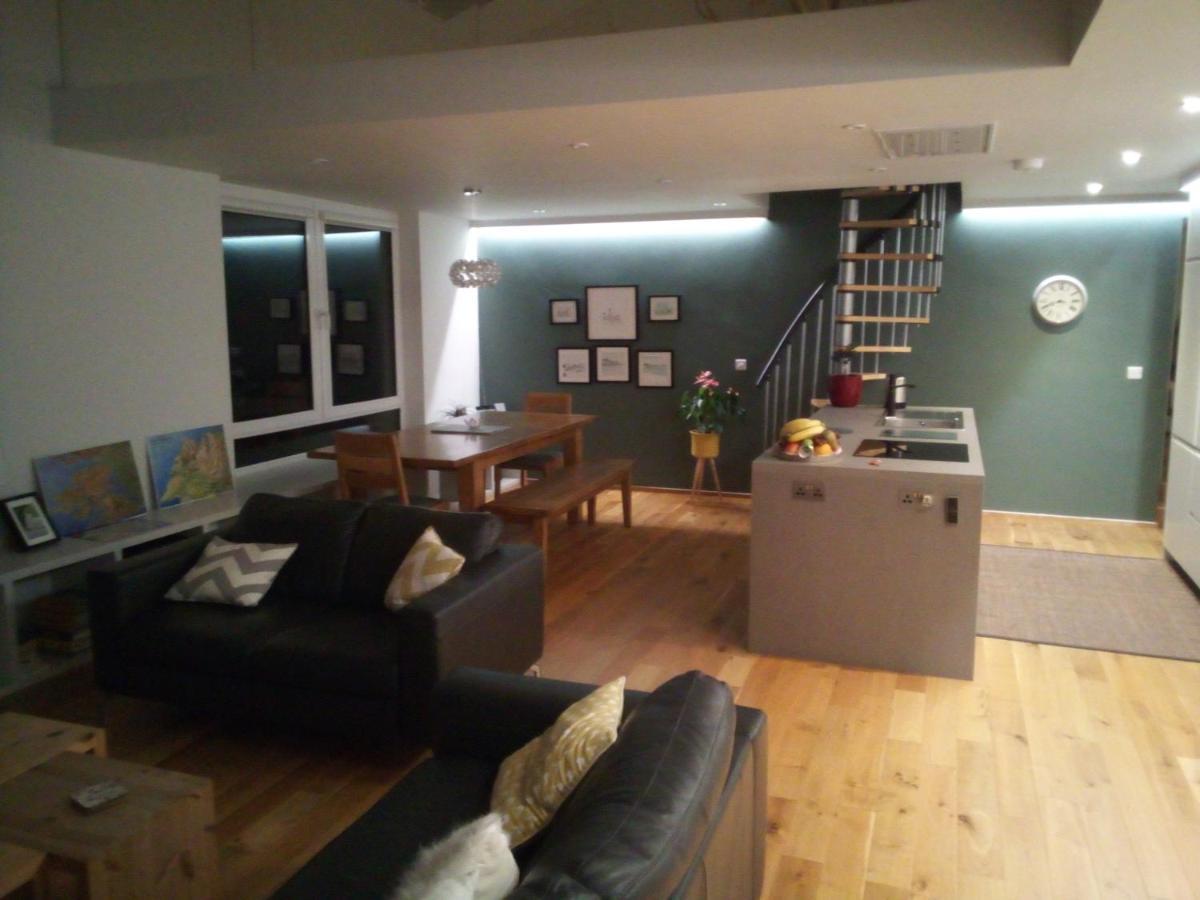 Spacious Contemporary Chalet Type Apartment. Galway Exterior foto